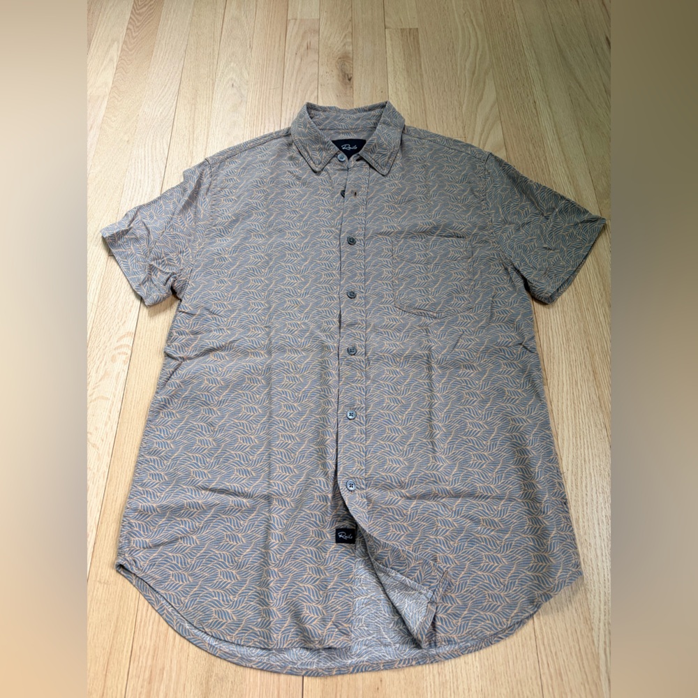 Rails Short Sleeve Button-Down Shirt in Gray and Tan Leaf Print